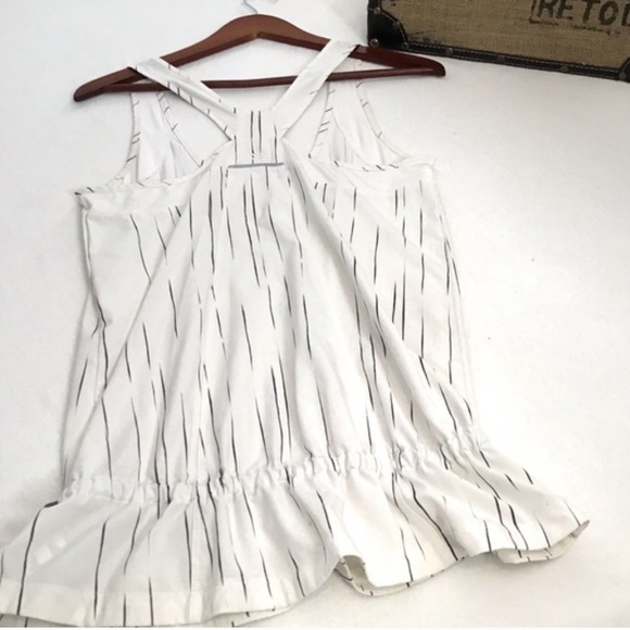 NWOT Lole White & Grey Racer Back Tank Top - Picture 6 of 6